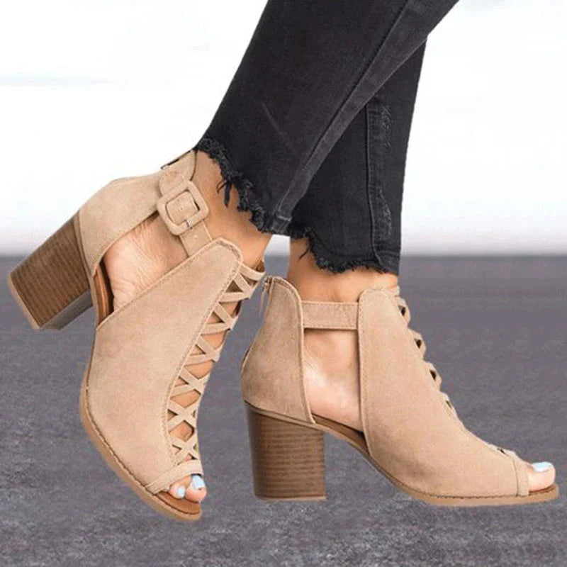 Damen Knöchelriemen Chunky Heels