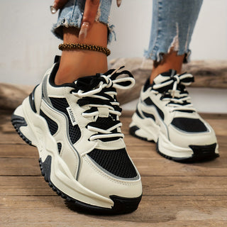 Bequeme und stylische orthopädische Sneakers