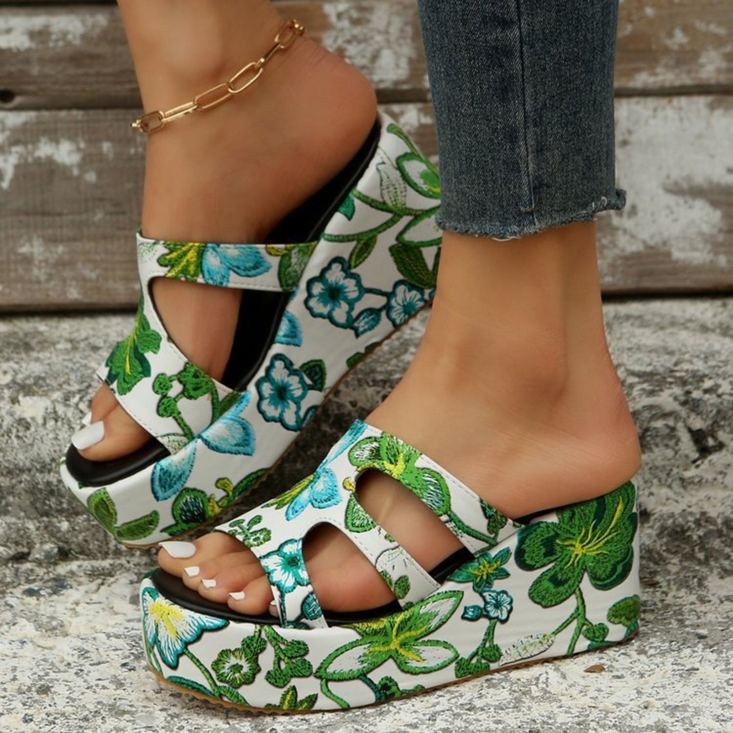 Ausgeschnittene florale Peep Toe Sandalen