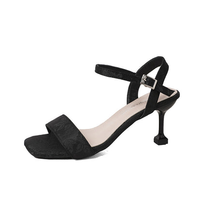 Elegante und frische Sandalen